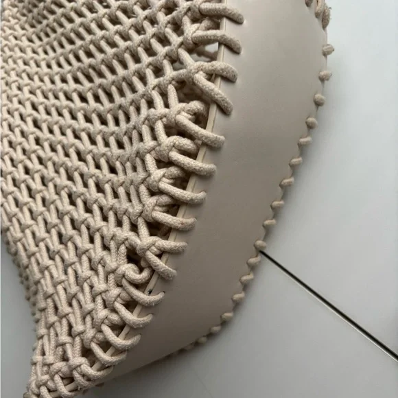 Beige Macramé Tote Bag with Leather Straps - Picture 3 of 5